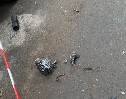 На месте взрыва в Петербурге обнаружили часть беспилотника.