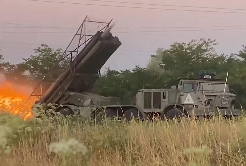 16.07.2024 Срочно! В Красногоровке Россия давит по всей линии соприкосновения, загоняя в котел нацистов ВСУ. Последние новости с фронта СВО. Карта боевых действий на Украине сегодня